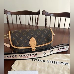 Louis Vuitton Monogram Diane Black